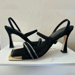 GOOD AMERICAN  The Standout Square Toe Sandal Suede Black Size 10 1/2